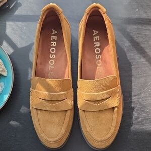 AEROSOLES Camel Suede Loafers